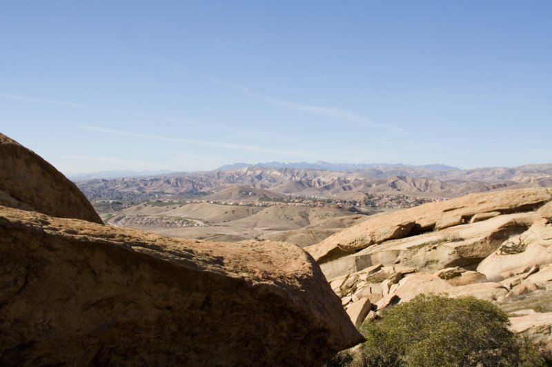 _acrosstothesimihills.jpg