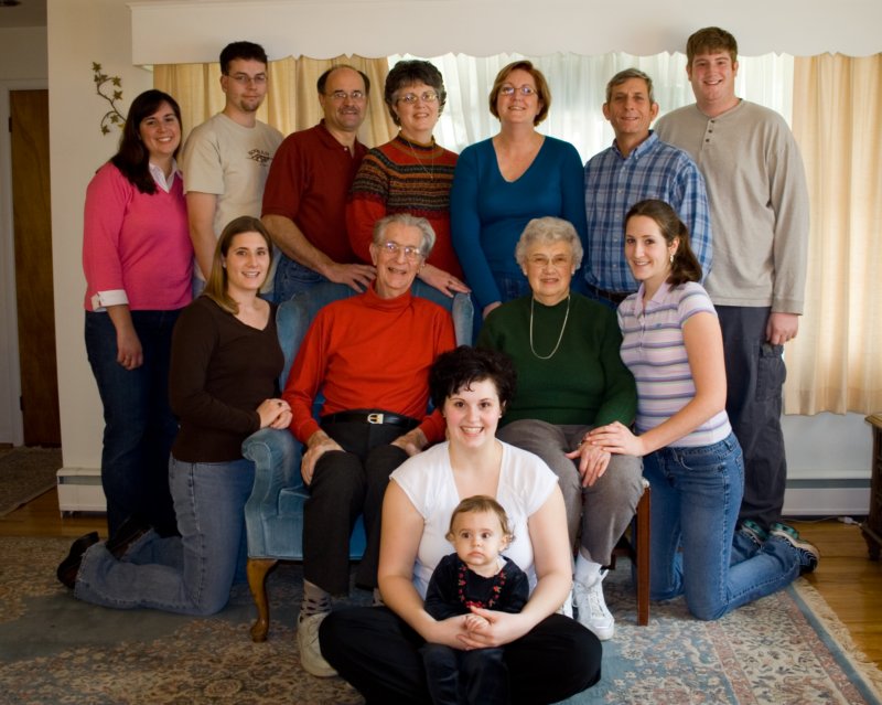 _familyphotoinsidelarge.jpg